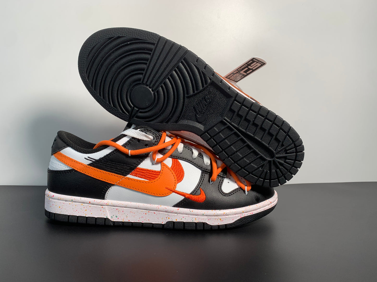 SB Dunk Low”Multi-Color orange FD4623-144