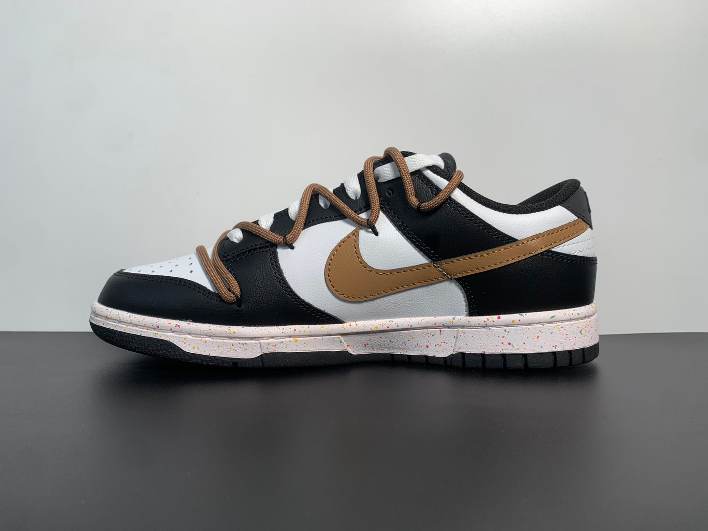 SB Dunk Low”Multi-Color White Black Brown Swoosh FD4623-142
