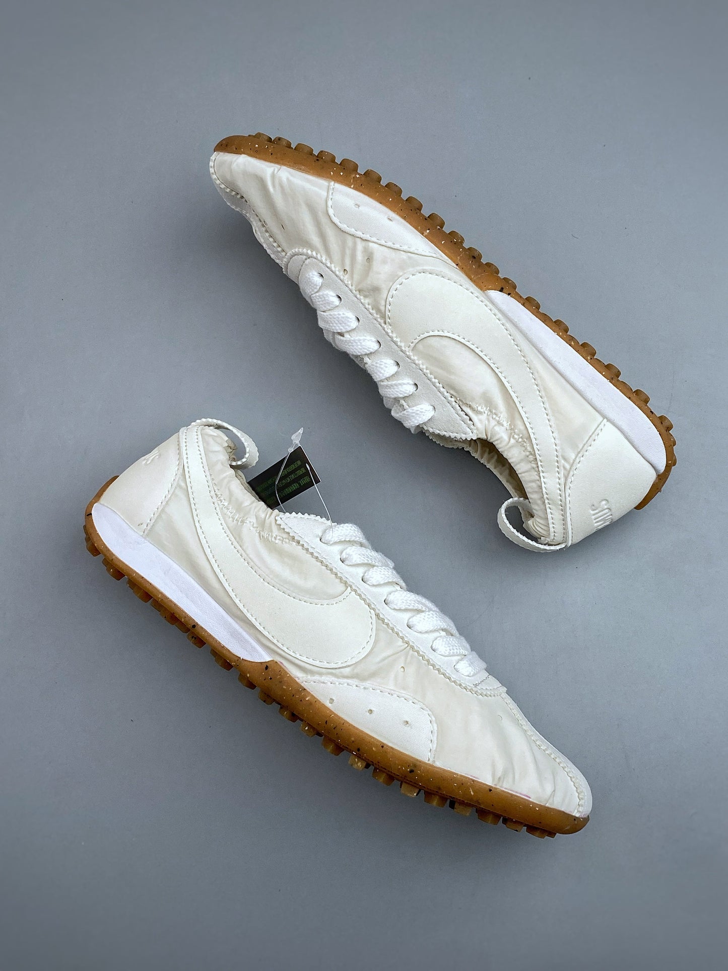 Jacquemus x Nike Moon Shoe SP HV8547 002
