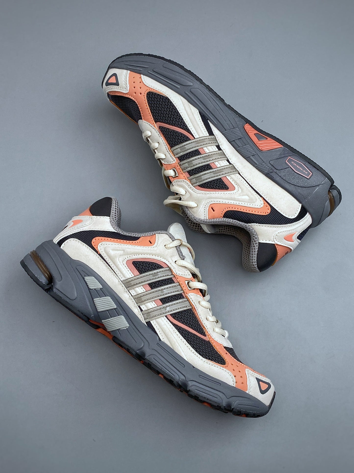 Adidas RESPONSE CL IH3365