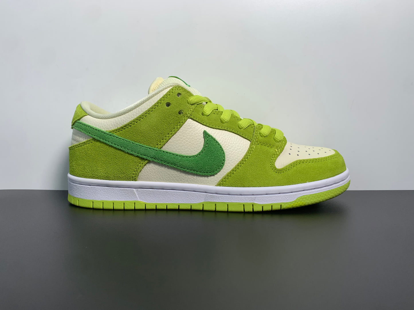 Dunk Low Pro SB 'Fruity Pack - Green Apple' DM0807-300
