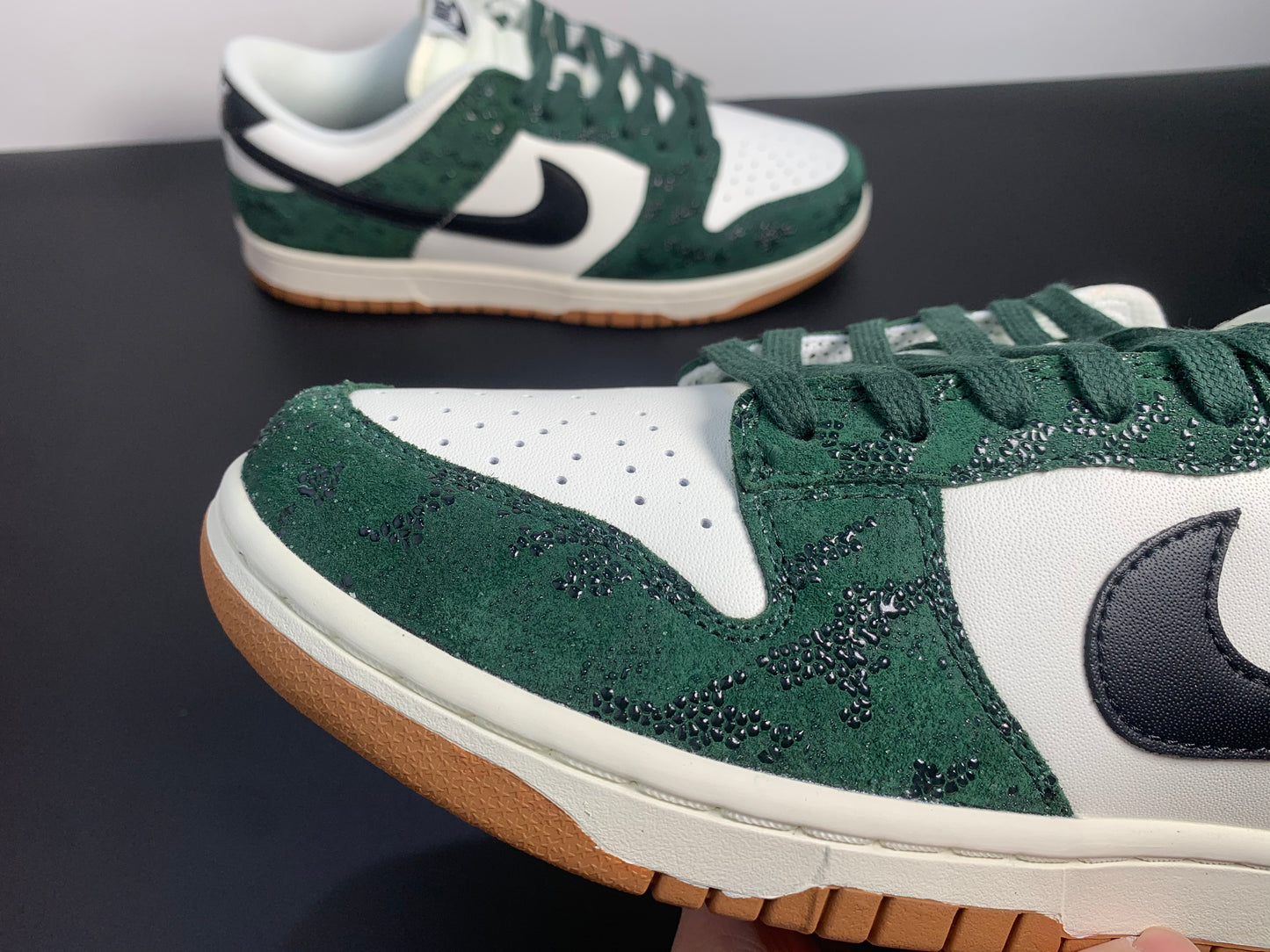 Nike Dunk Low WMNS“Green Snake FQ8893-397