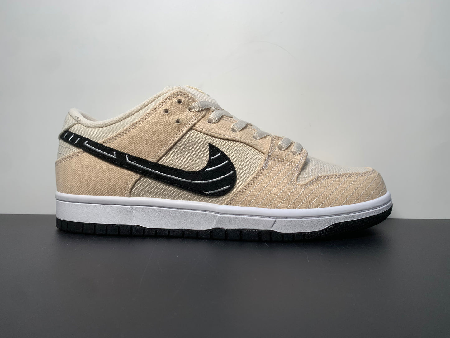 Albino & Preto x Nike SB Dunk Low