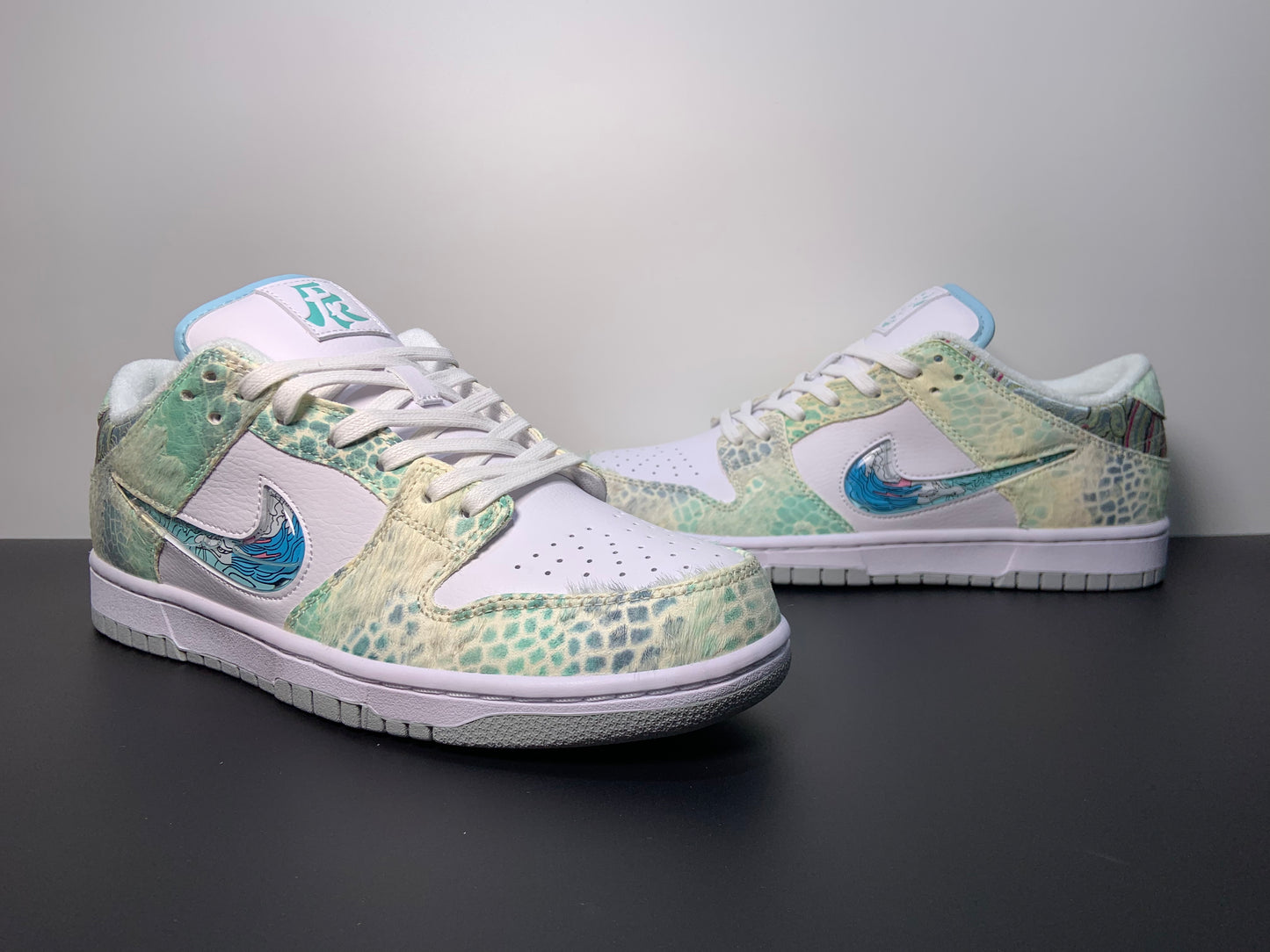 Nike SB Dunk Low Year Of The Dragon ''Steam Puppet''