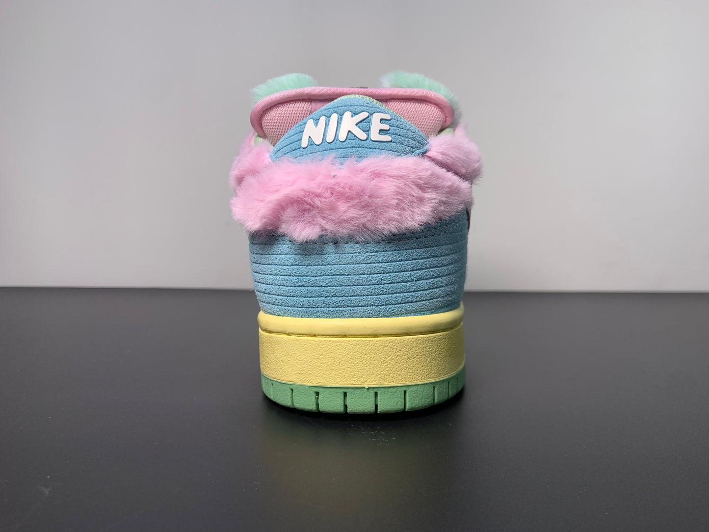 Nike x Verdy SB Dunk Low ‘Visty’