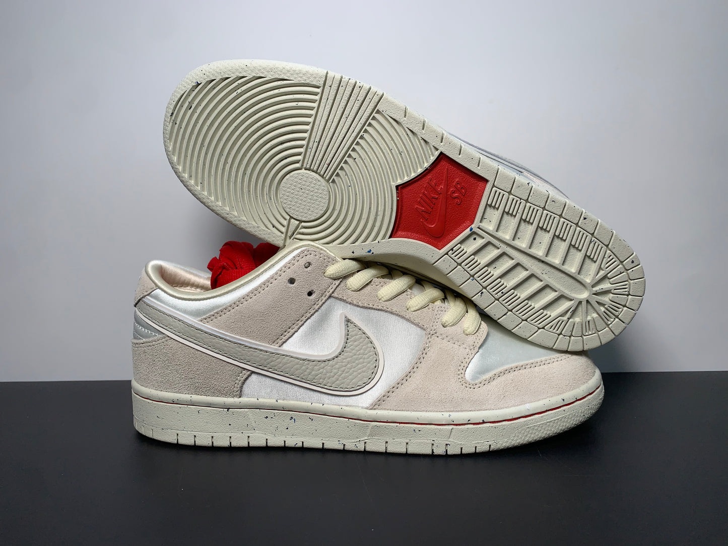 Nike SB Dunk Low Premium “Valentine’s Day”