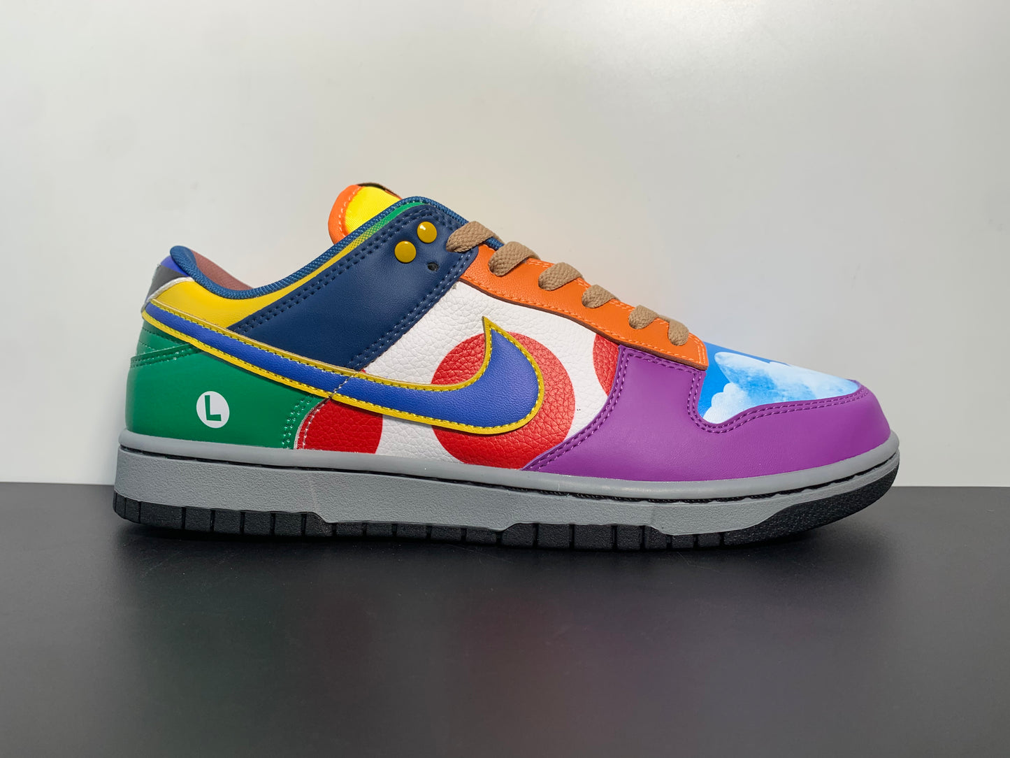 Nike DUNK Low SE ”Free.99 DH0952-100