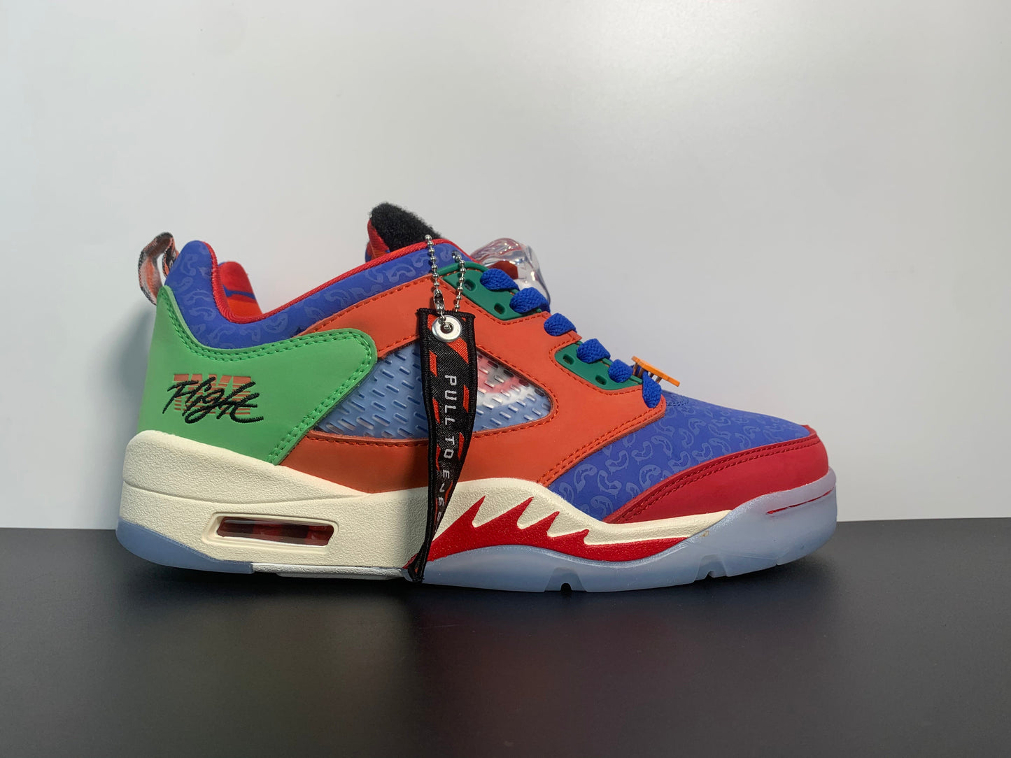 AIR JORDAN 5 LOW Doernbecher Michael DR6287-486