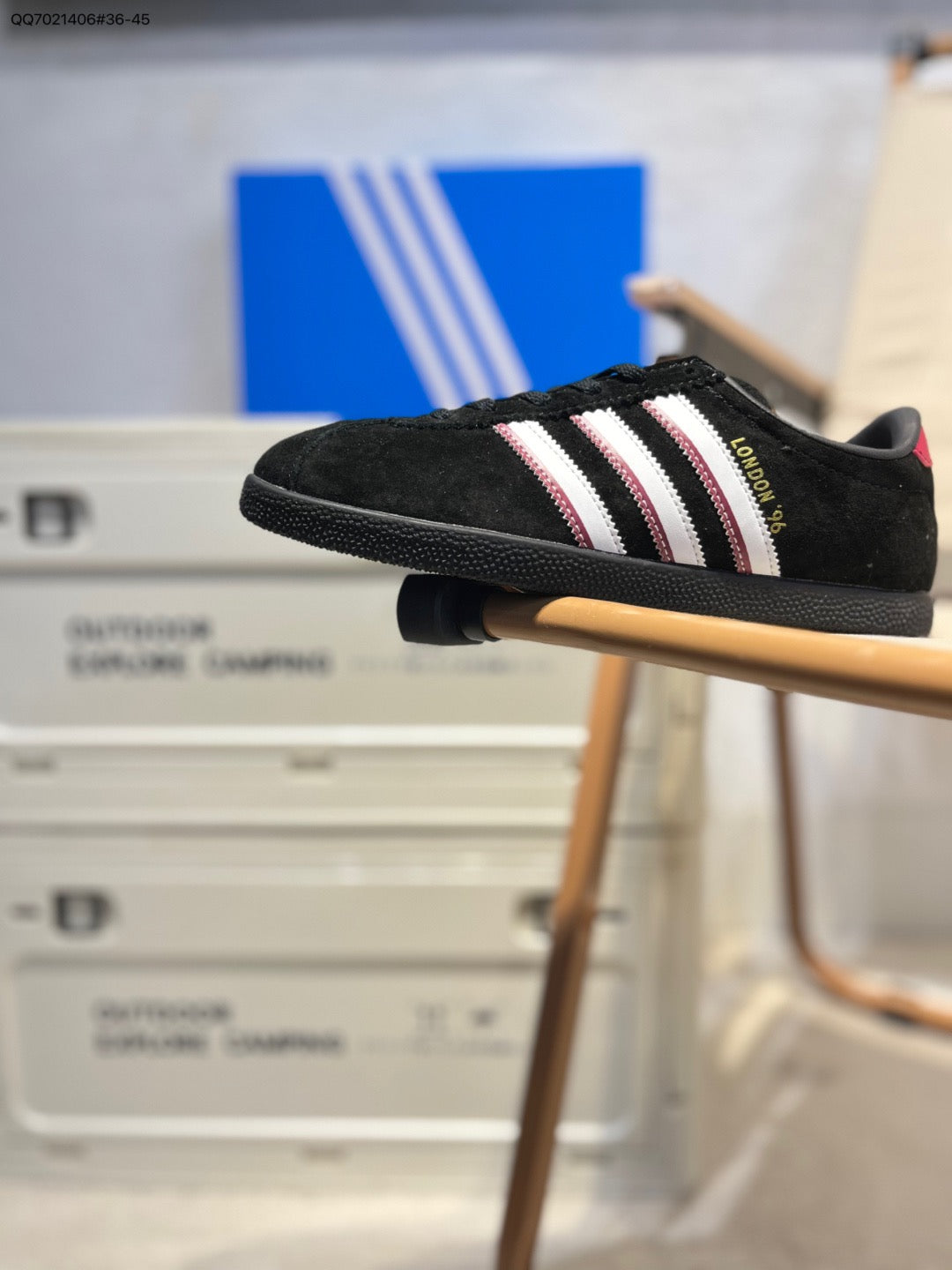 Adidas London 96 "Core Black / Better Scarlet"IH4773