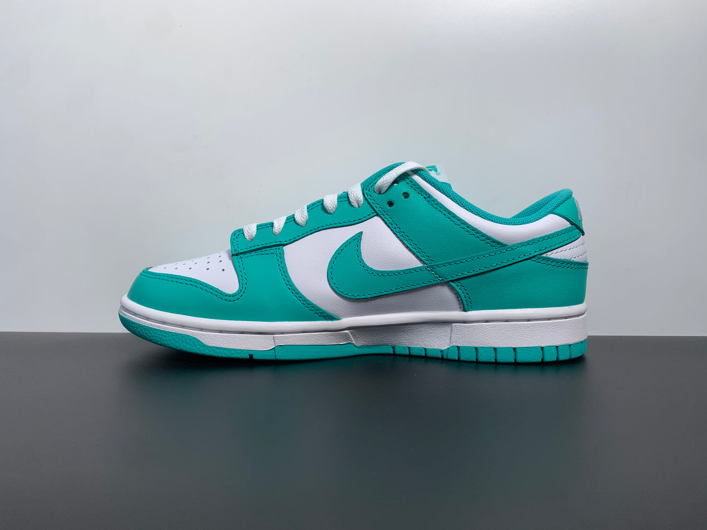 Nike Dunk Low Jade Green White dv0833-101