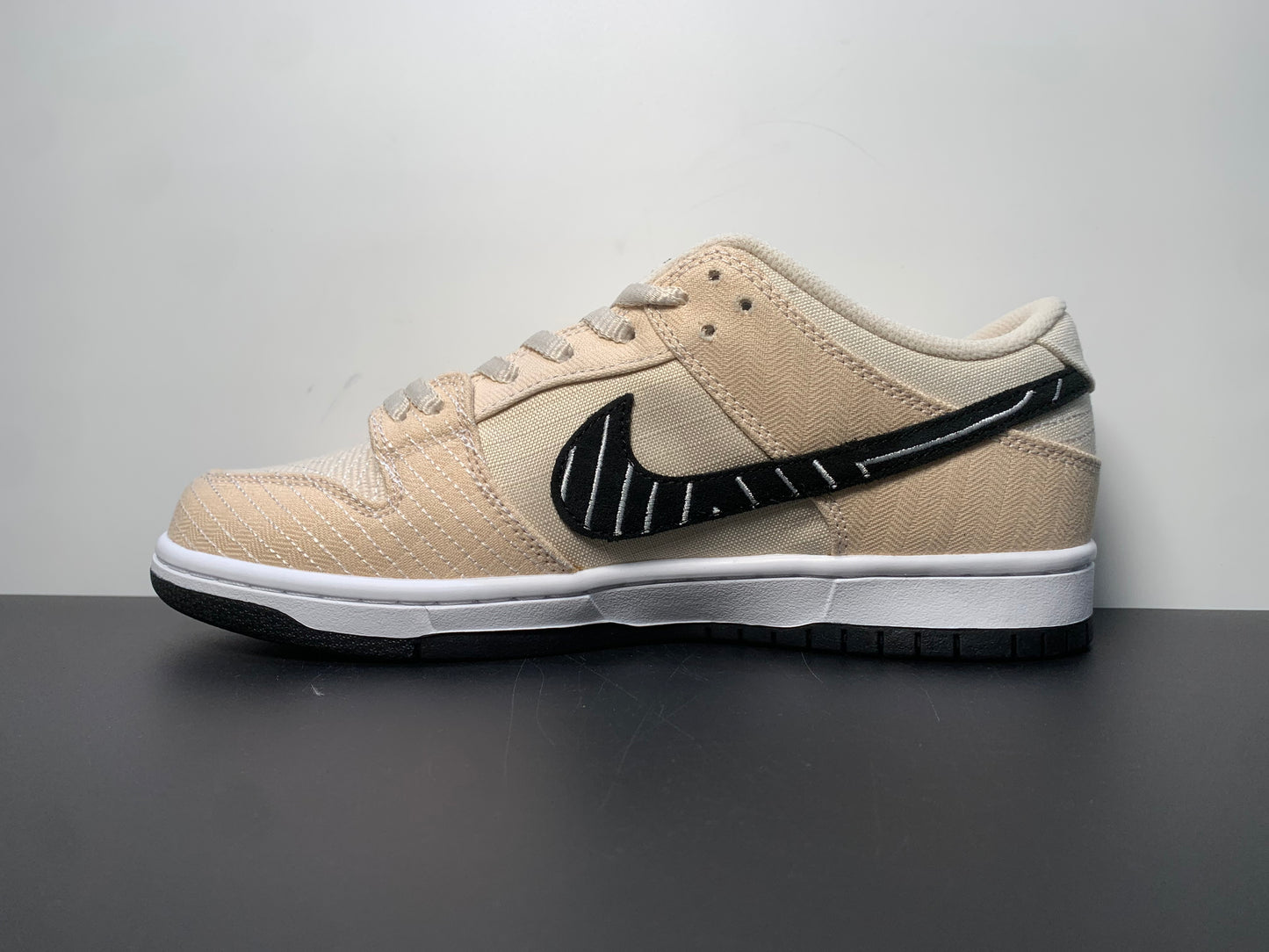Albino & Preto x Nike SB Dunk Low