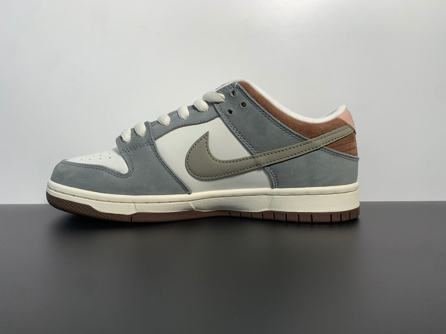 Yuto Horigome × Nike Dunk SB Low Grey White FQ11480-001