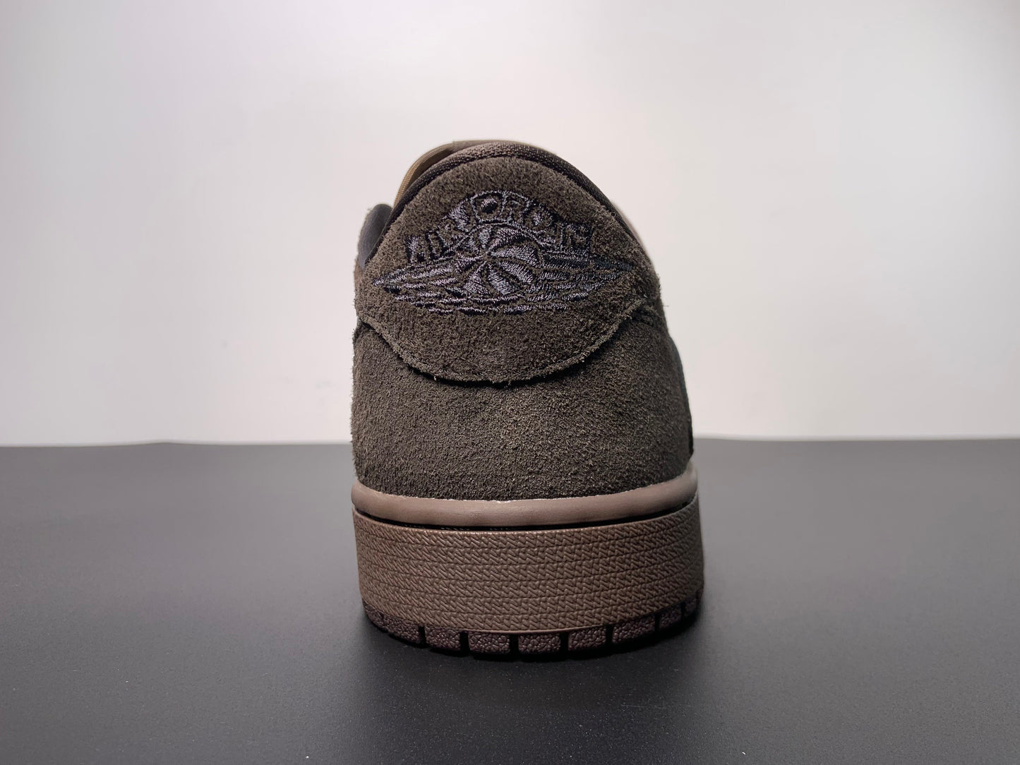 Air Jordan 1 Retro Low OG SP x Travis Scott ‘Velvet Brown’ DM7866-202