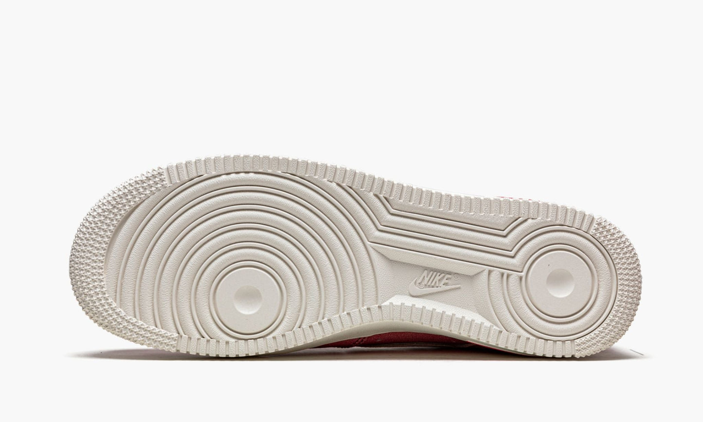 Air Force 1 Low '07 LV8 "Dusty Red"