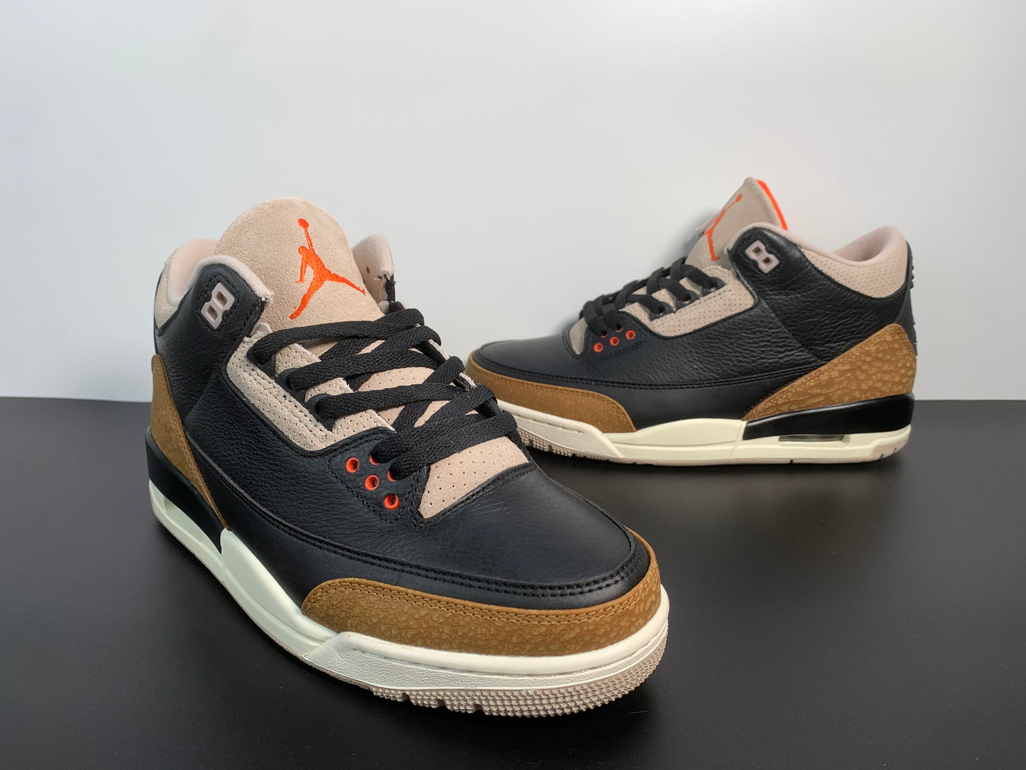 Air Jordan 3 “Desert Cemenet” CT8532-008