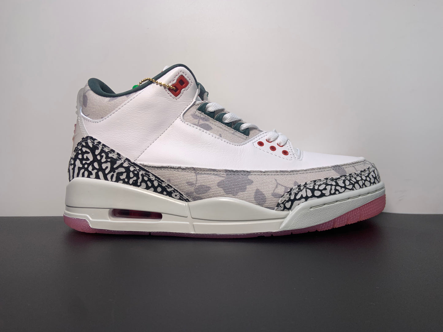 Air Jordan 3 “Wings” HM6993-100