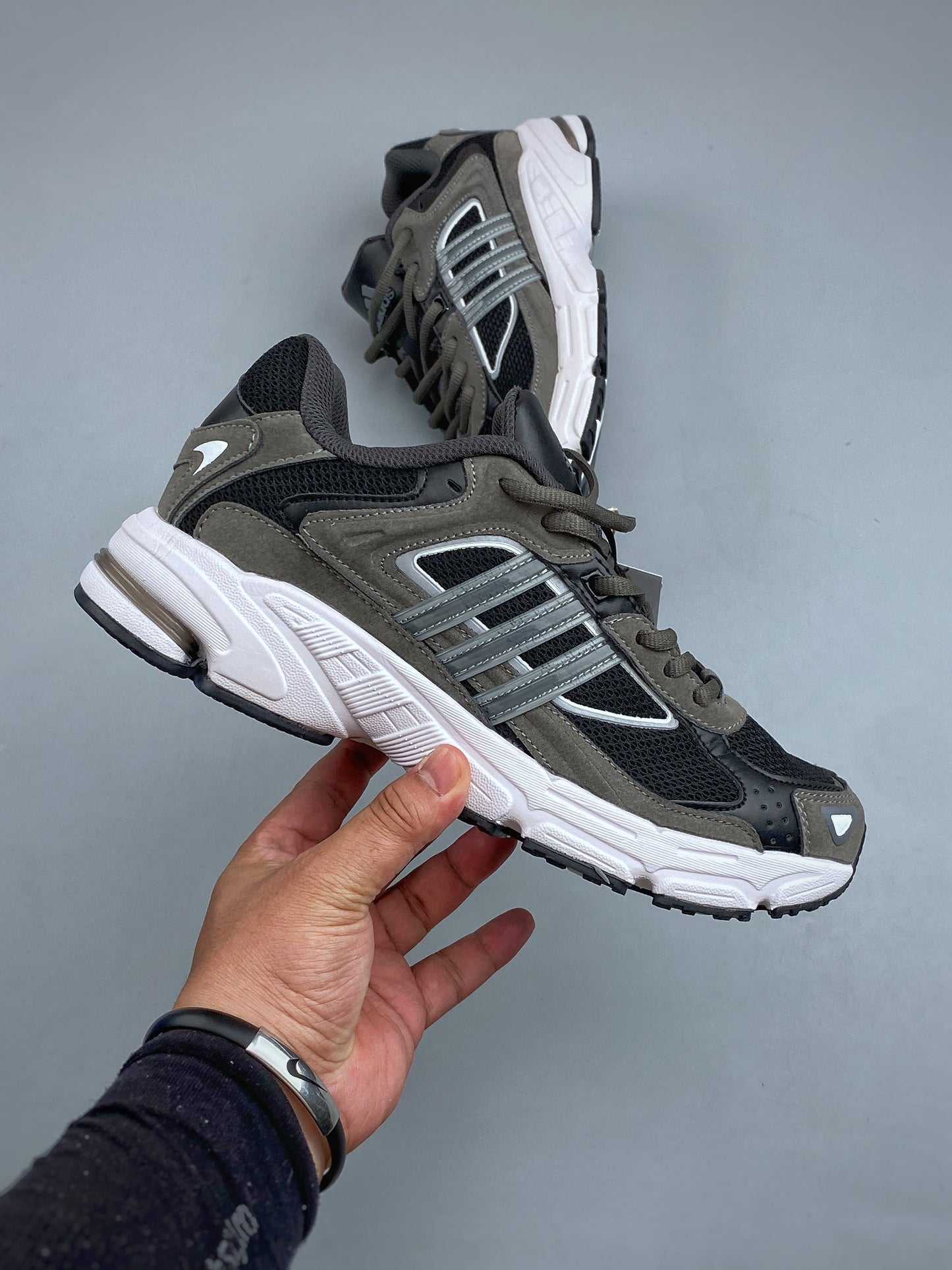 Adidas RESPONSE CL ID4291
