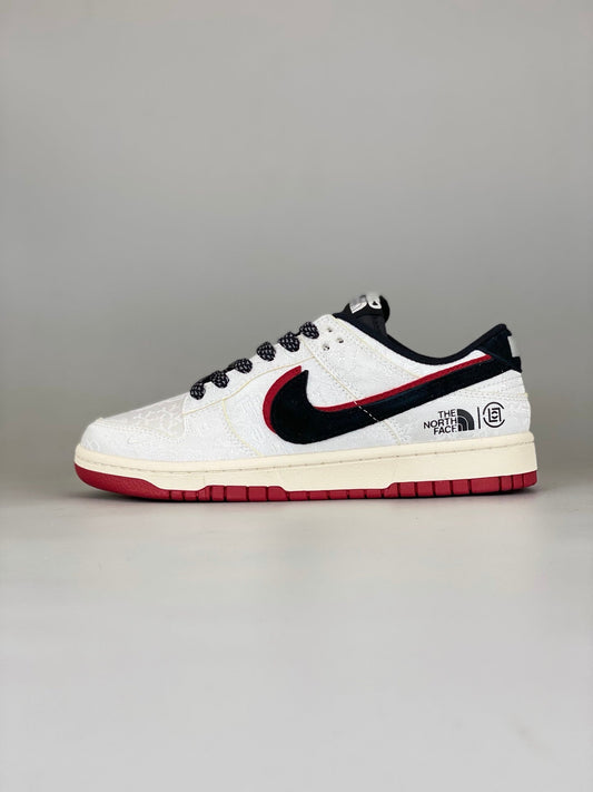 Nike SB Dunk Low x The North Face DM6868-041