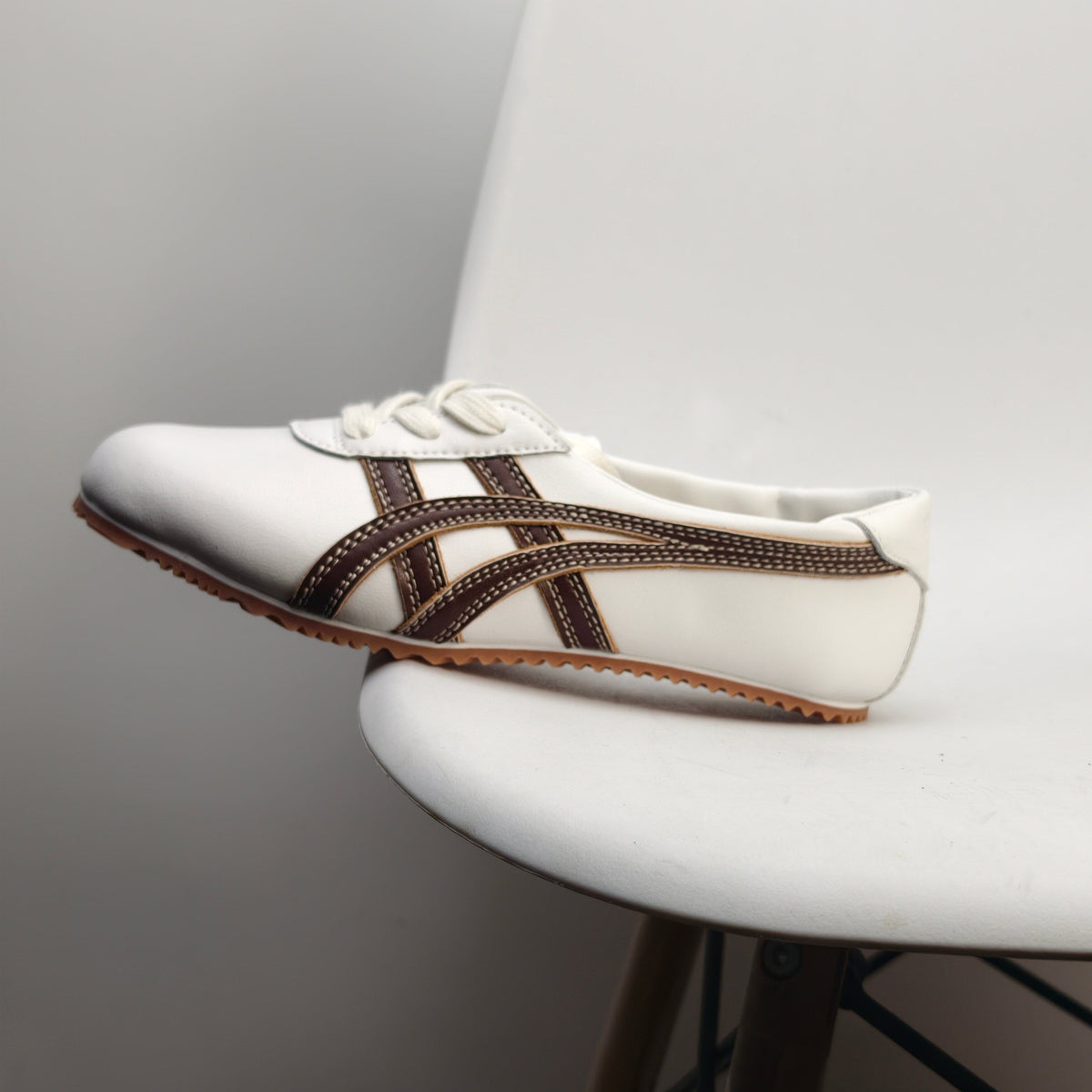 Versace x Onitsuka Tiger Tai-ChiSakura  Slip-on White 1024594-1A17741_2U2HJ