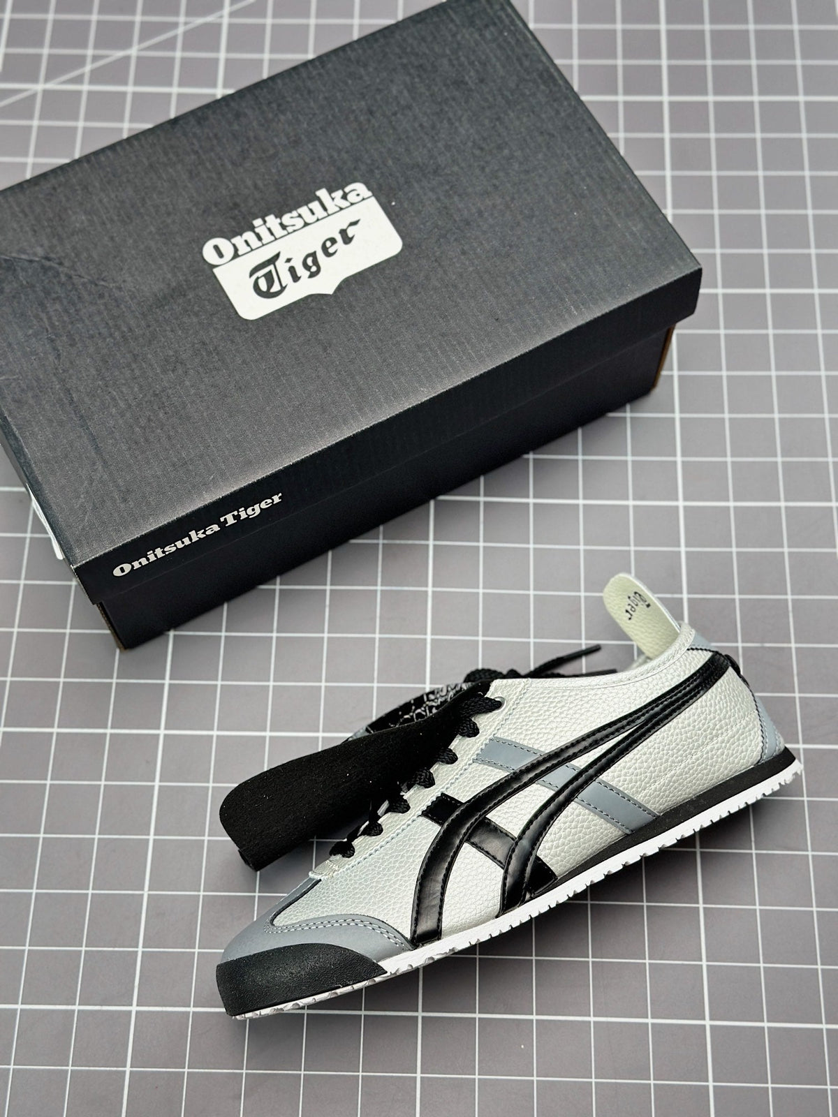 Onitsuka Tiger Mexico 66 Flower 1183B493-100