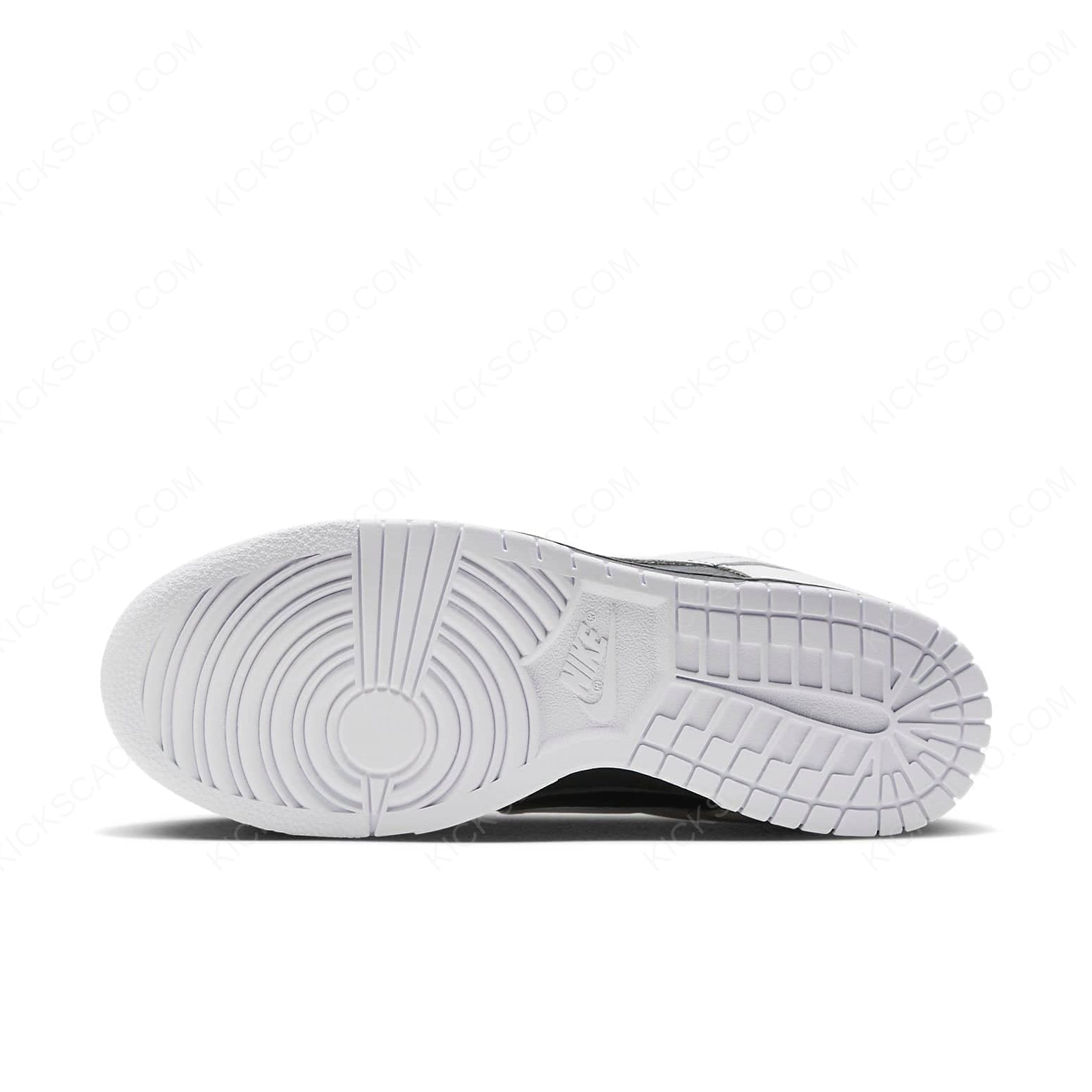 Nike Dunk Low “Reverse Panda” 