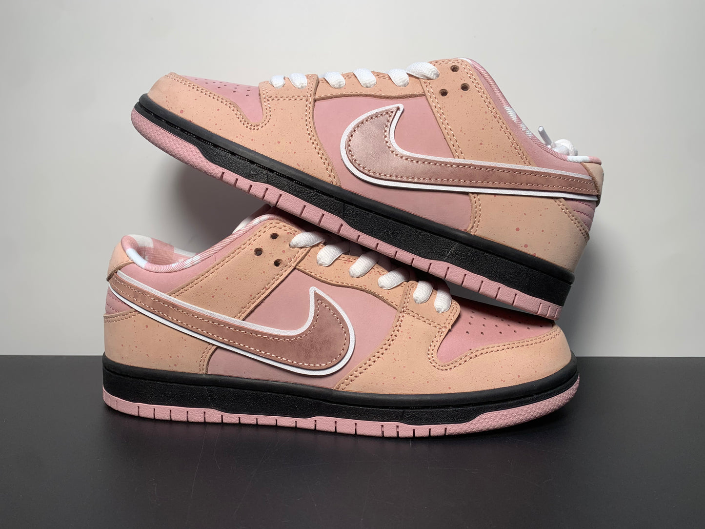 CONCEPTS × Nike Dunk SB Low Pink Lobster