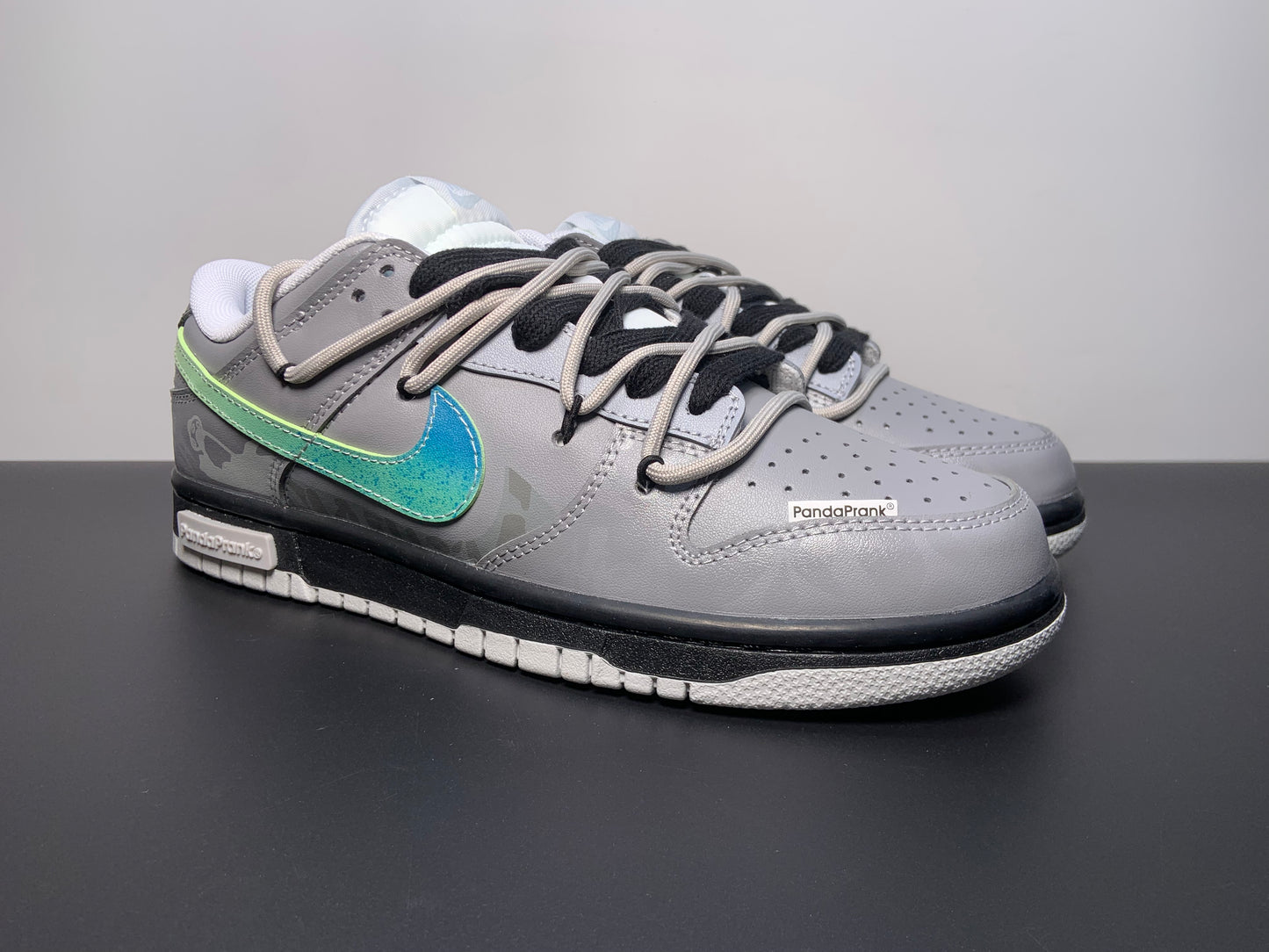 Nike Dunk LOW SB Space Exploration Gray