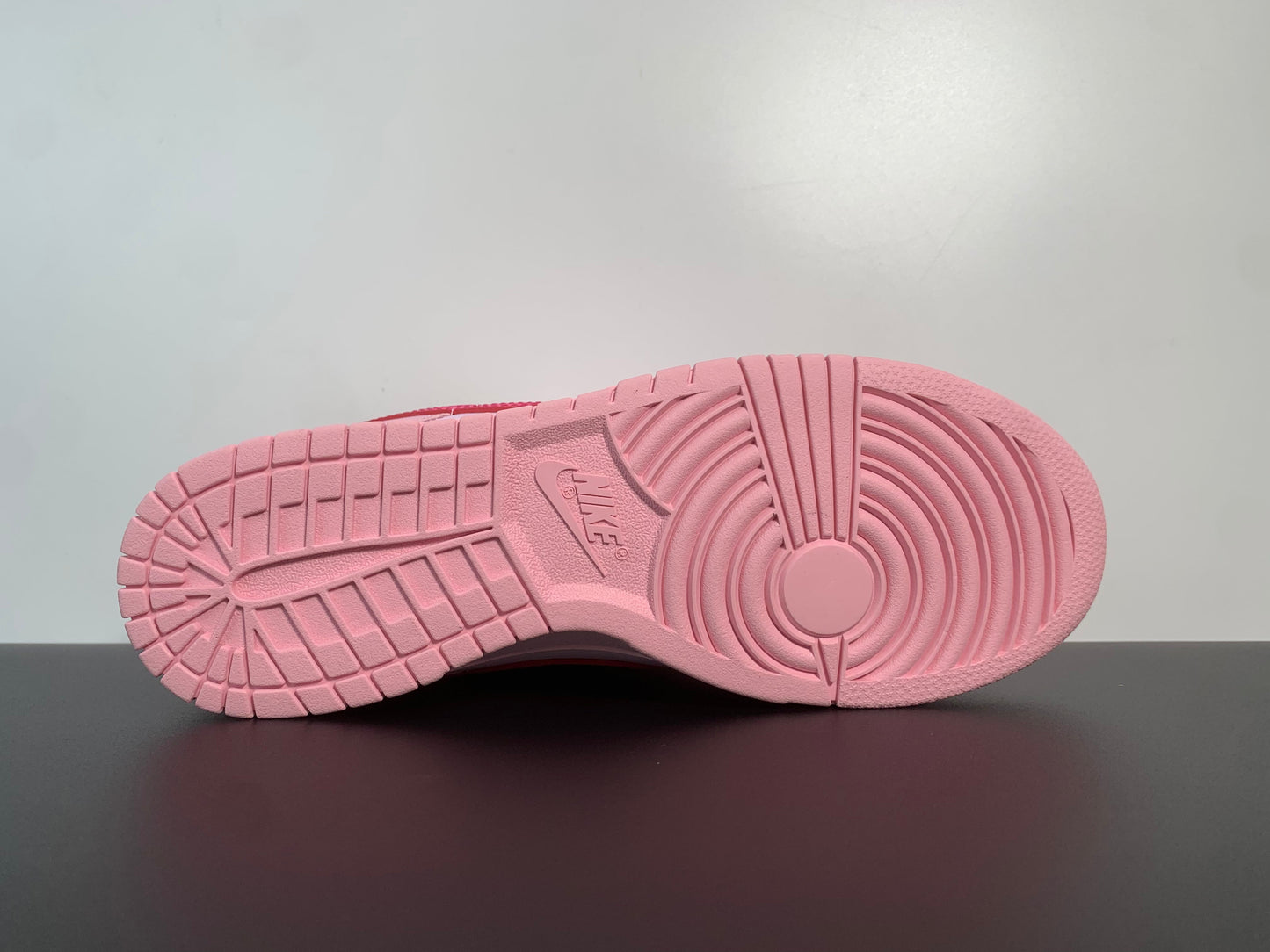 Nike Dunk Low Triple Pink  DH9765-600