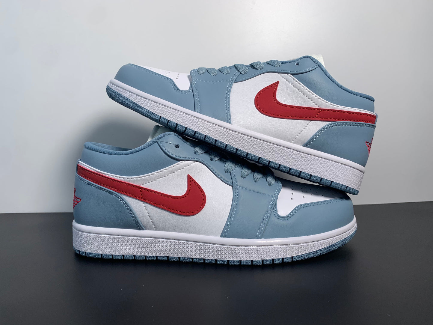 Air Jordan 1 Low Blue Whisper Dune Red DC0774-164