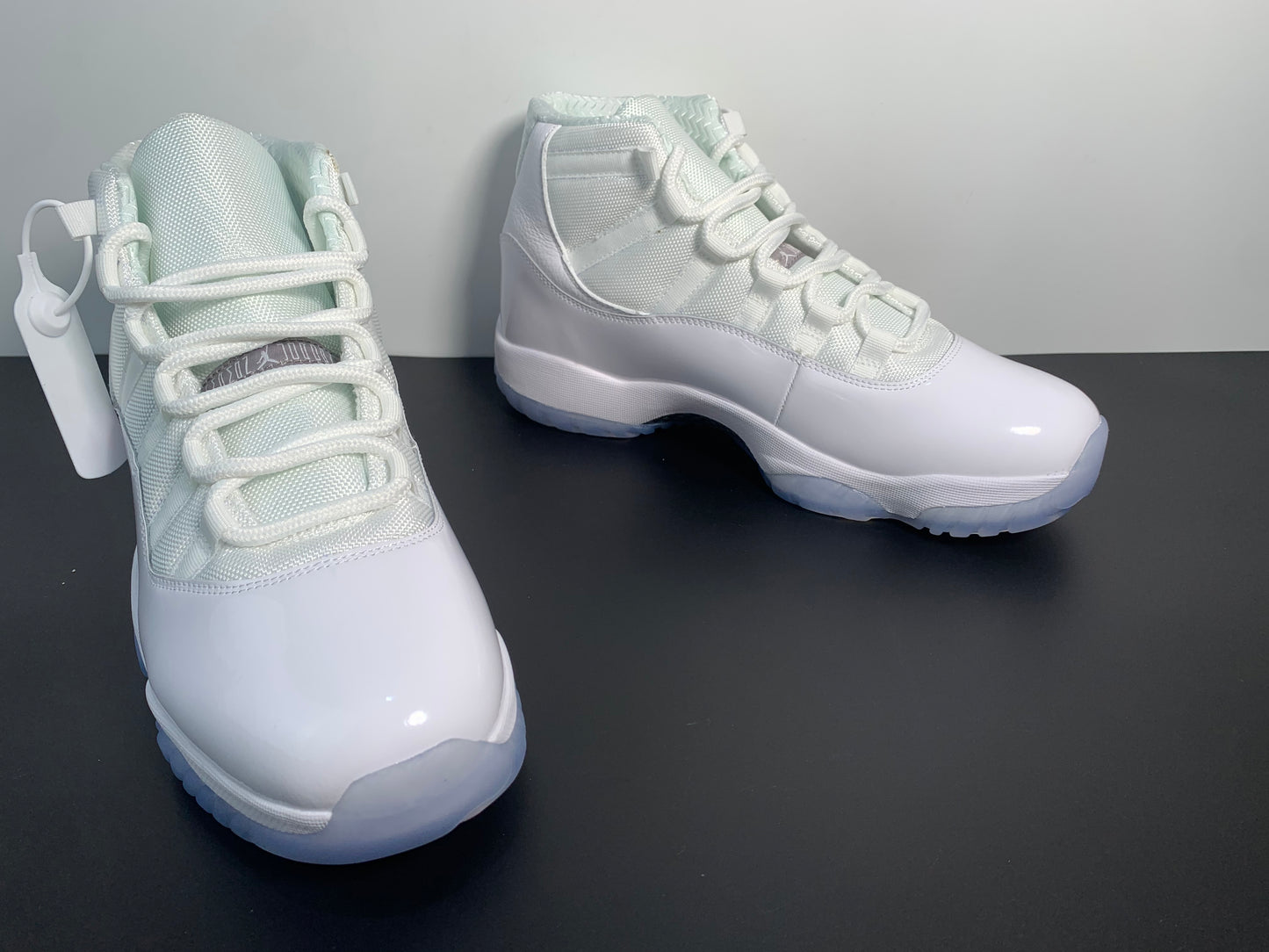 Air Jordan 11 Retro 'Silver Anniversary' 408201-101