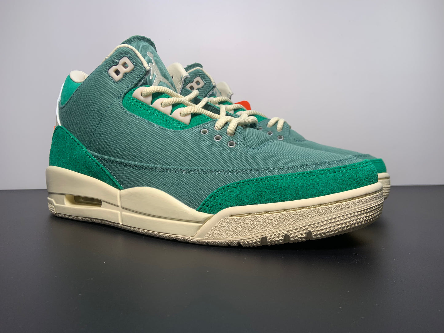 Nina Chanel Abney x Air Jordan 3 OG SP WMNS Bicoastal FZ7974-300