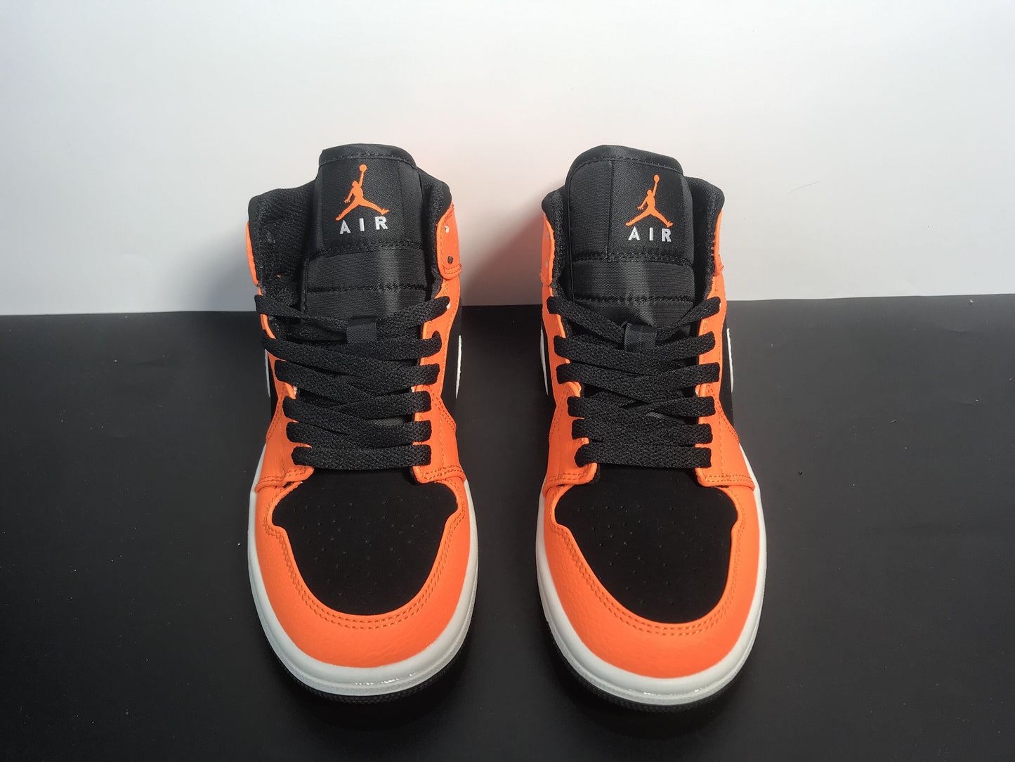 Air Jordan 1 Mid “Orange Black”