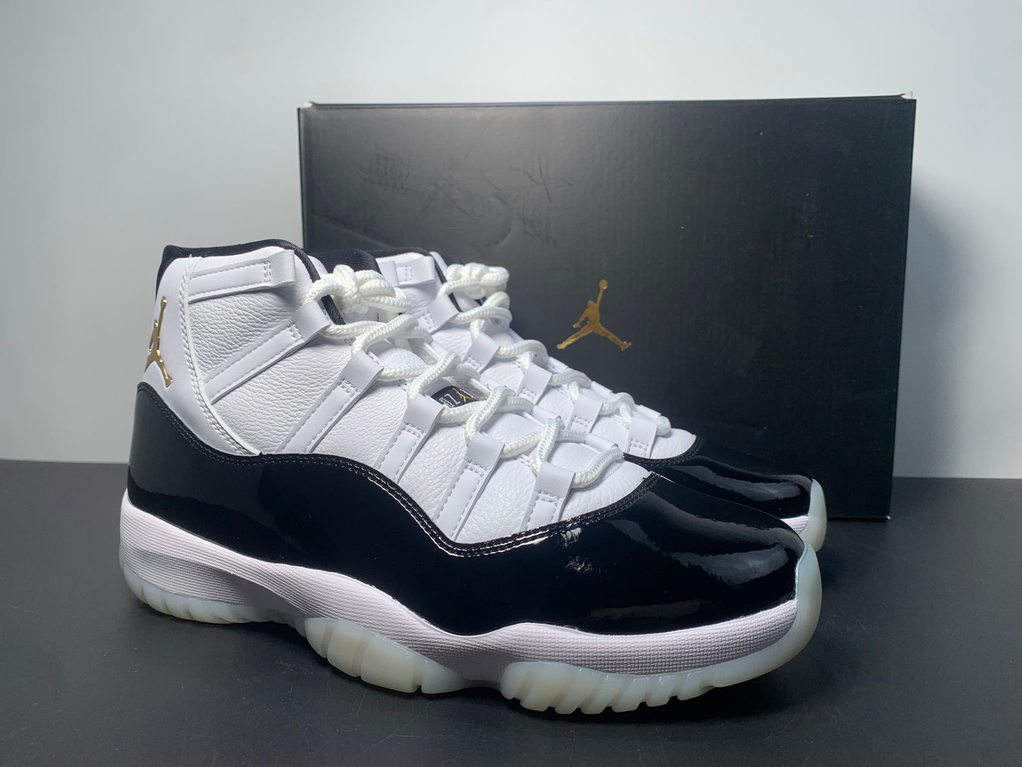 Air JORDAN 11 RETRO Defining Moments DMP Gratitude CT8012-170