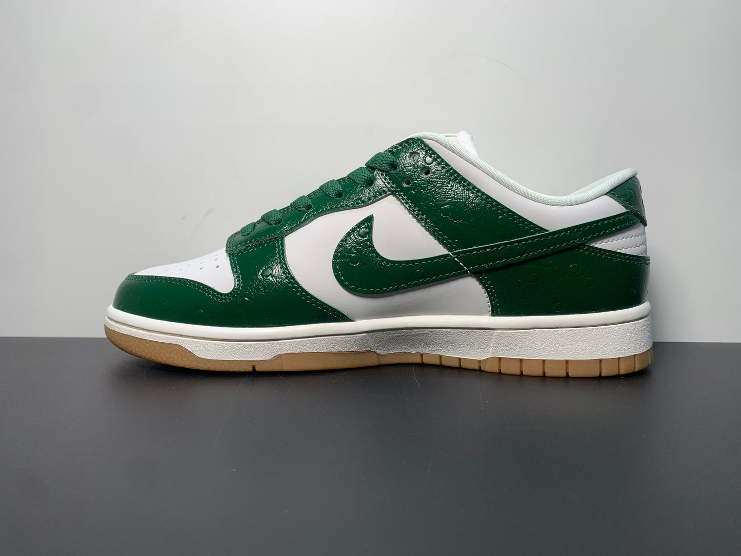 Nike Dunk Low LX WMNS Gorge Green