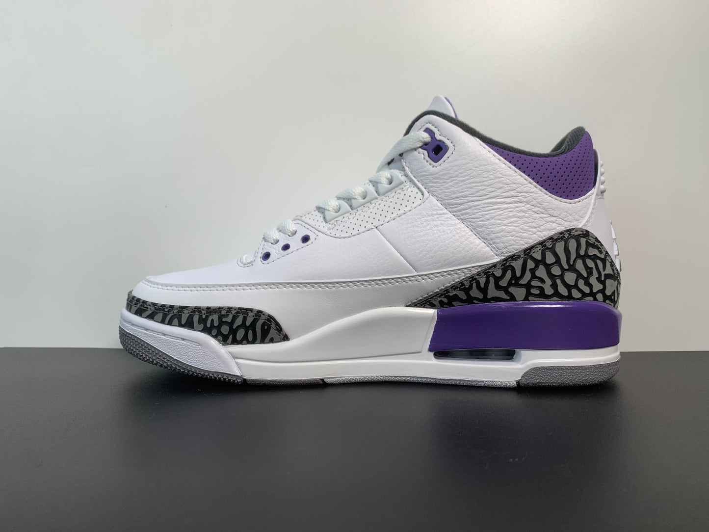 Air Jordan 3 Retro Dark lris CT8532-105