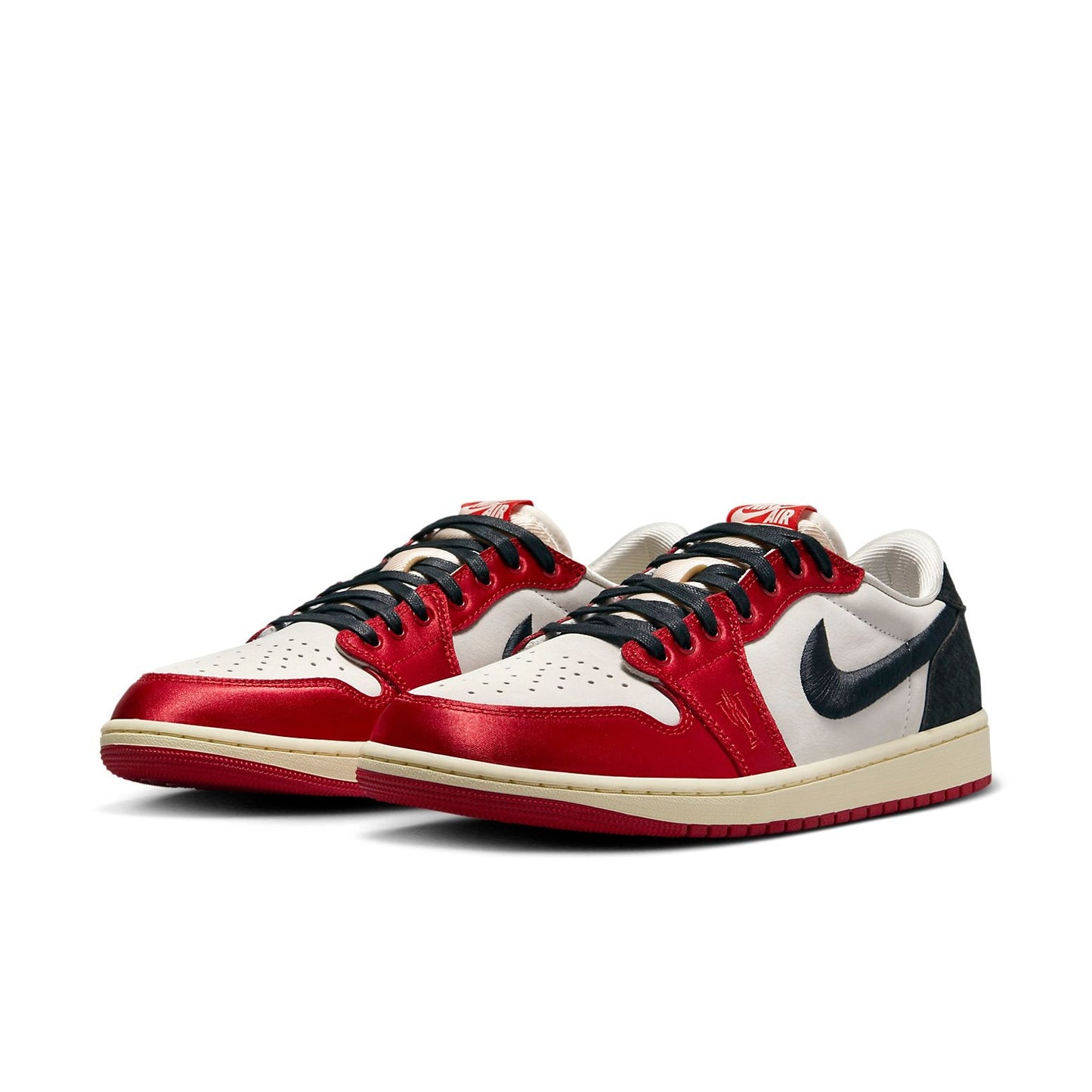 Air Jordan 1 Low OG SP x Trophy Room ‘Away’ FN0432-017