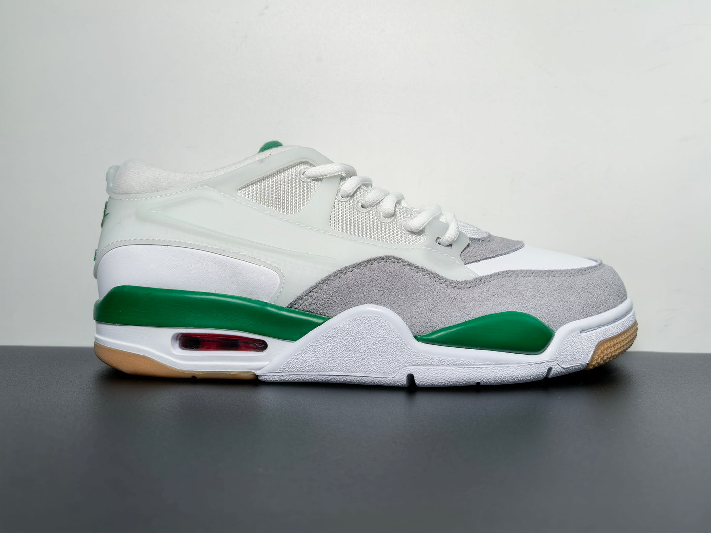 Air Jordan 4 RM “Pine Green” FQ7939-103