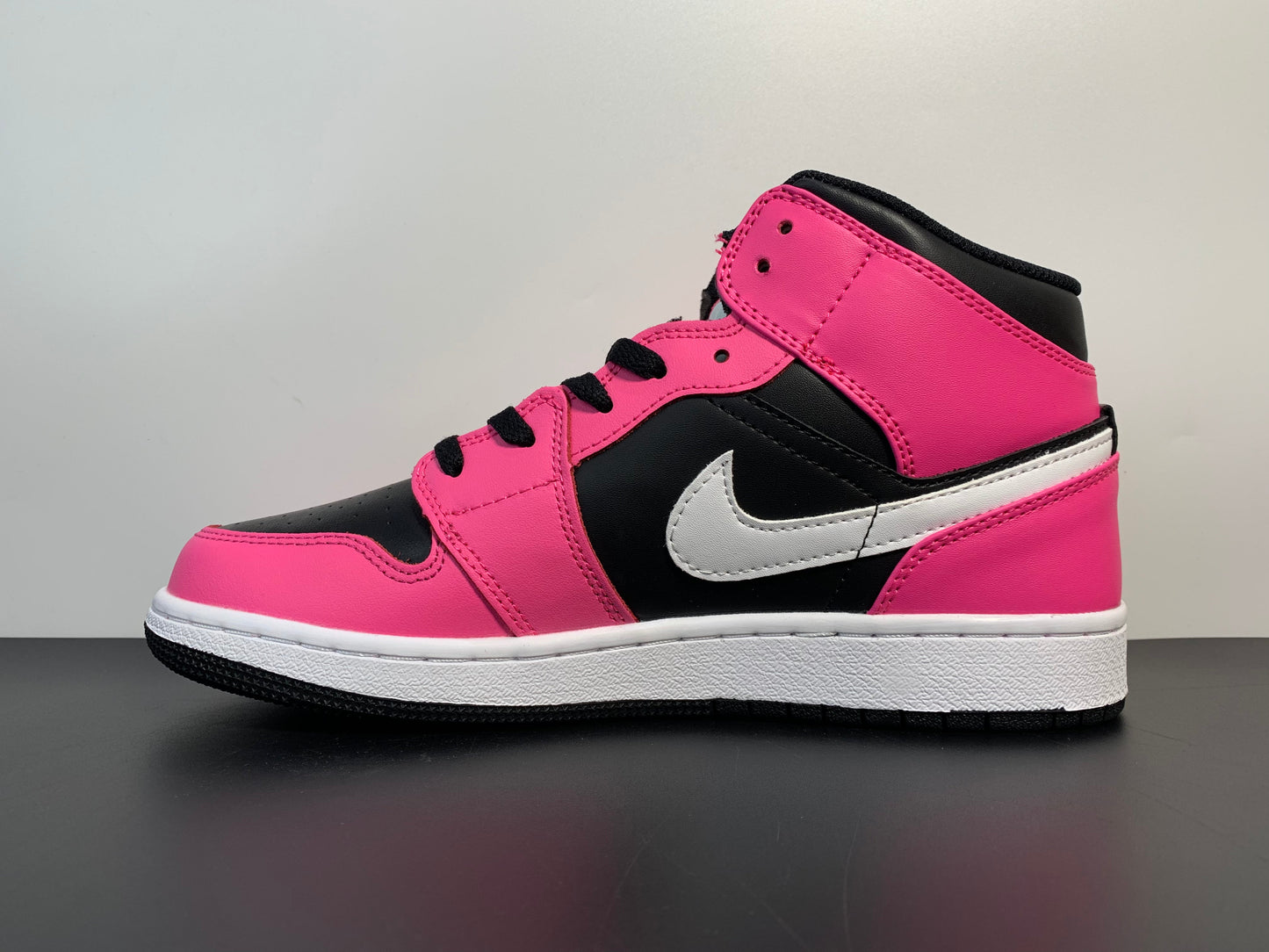 Air Jordan 1 Mid Pinksicle 555112-002