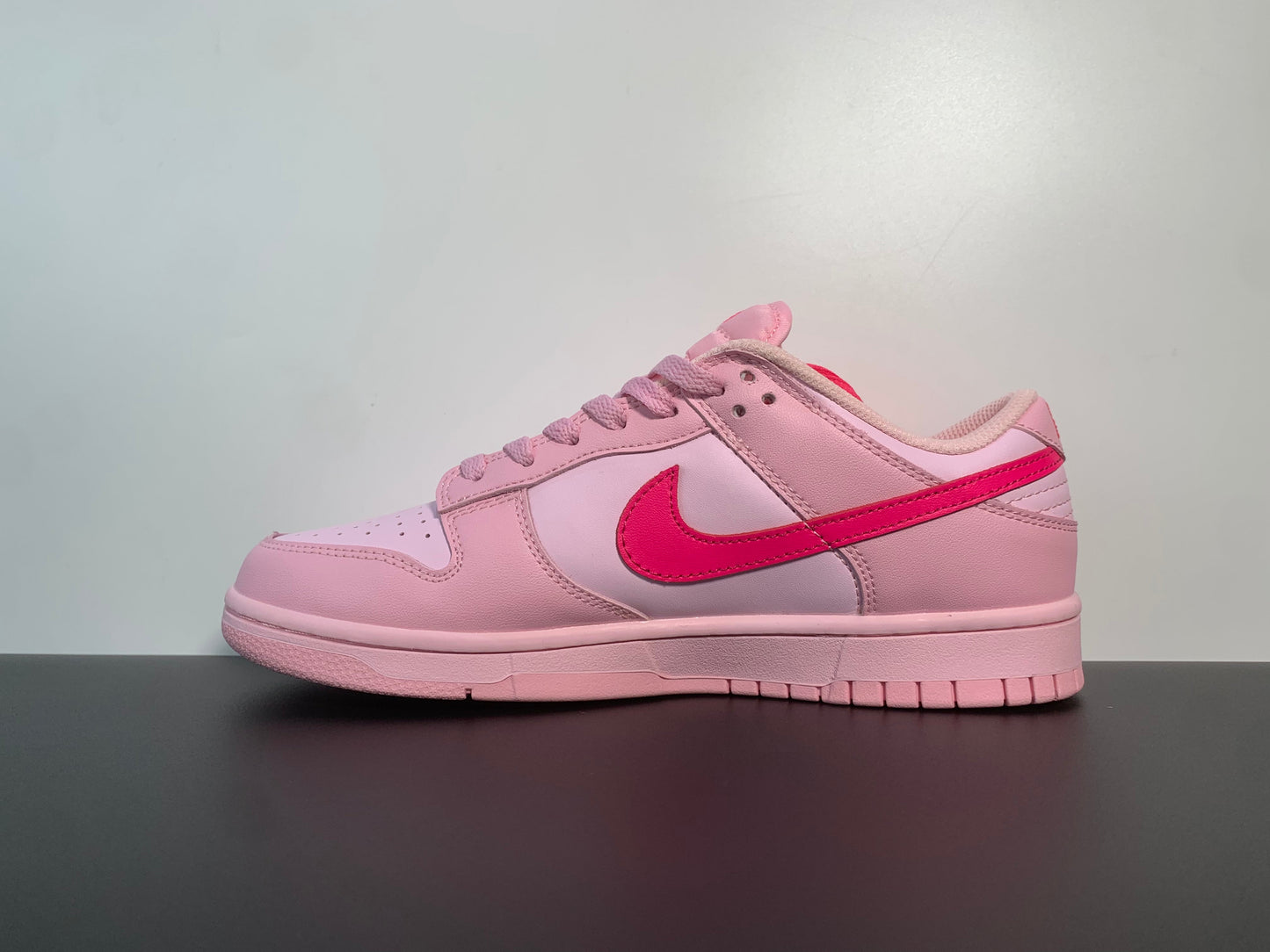 Nike Dunk Low Triple Pink  DH9765-600