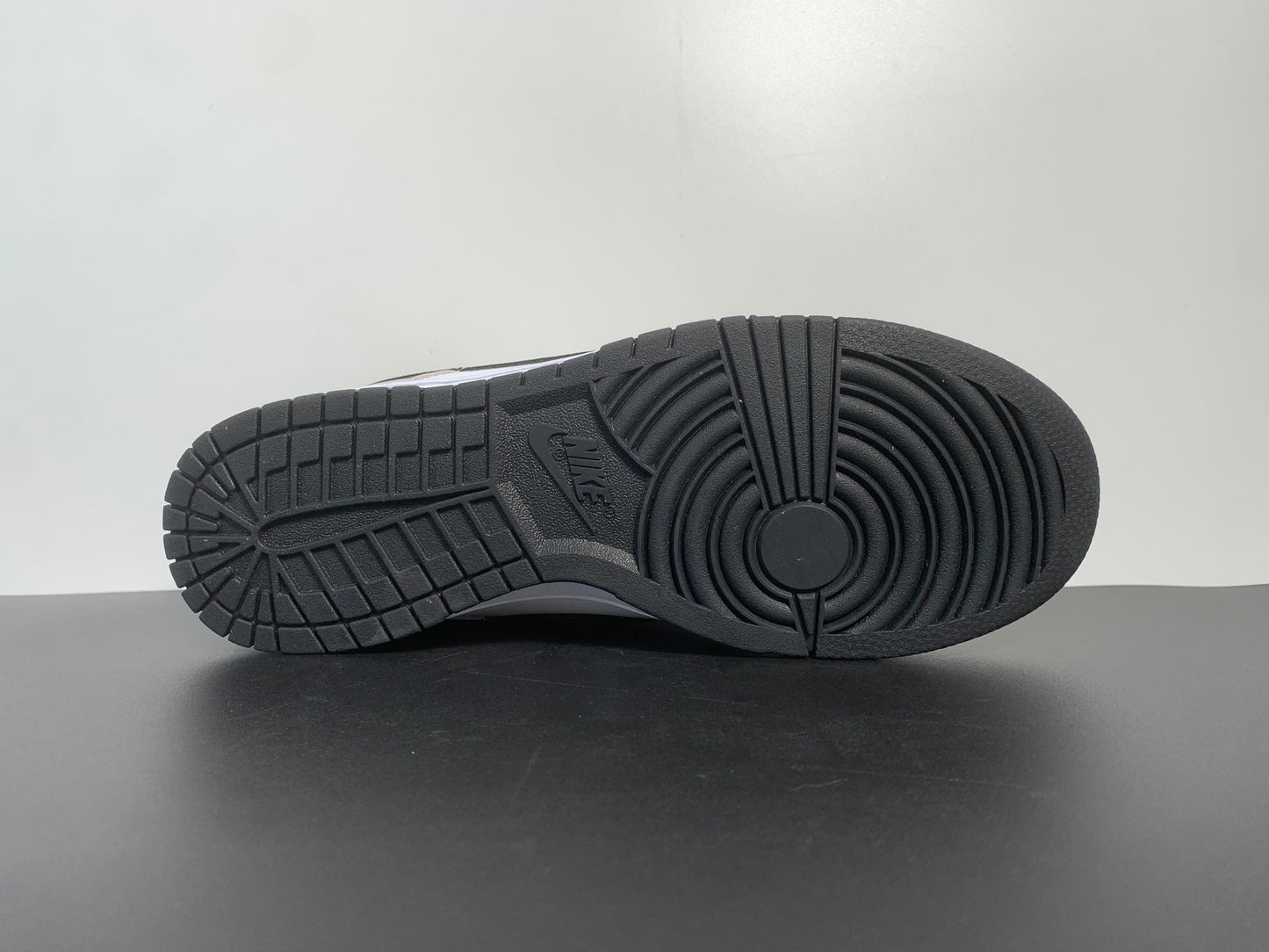 Wmns Dunk Low 'Light Iron Ore Black'  DQ7576-001