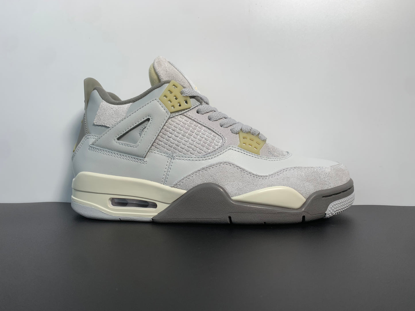 Air Jordan 4 SE Craft “Photon Dust”DV3742-021