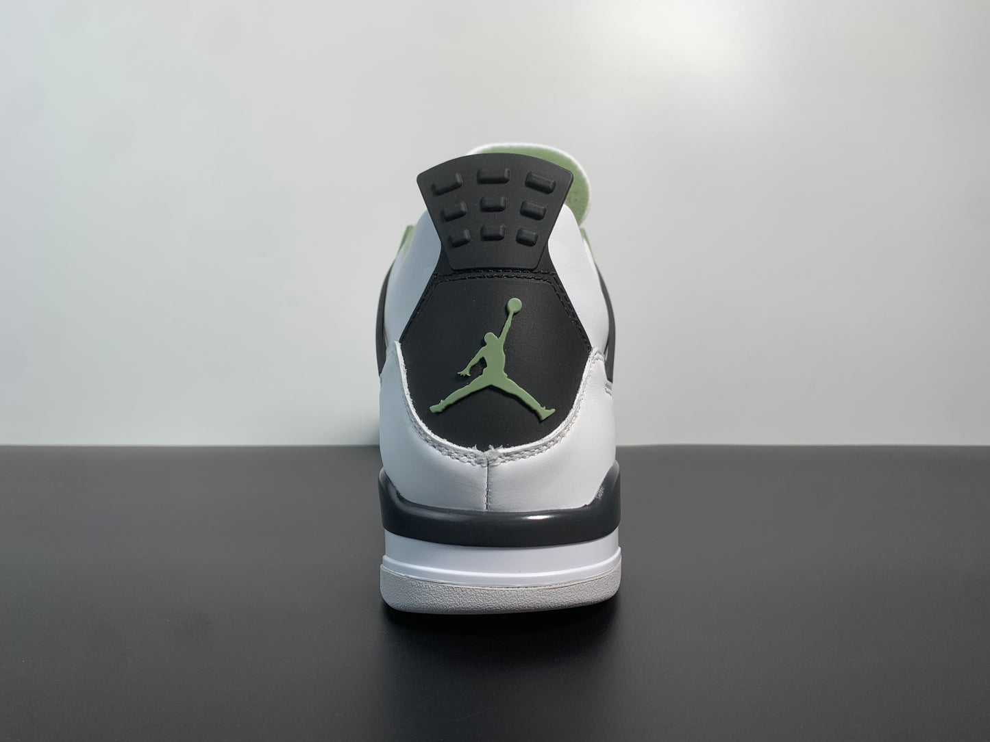 Wmns Air Jordan 4 Retro 'Seafoam'