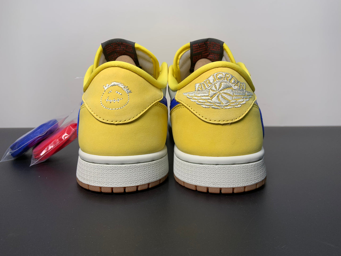 Travis Scott x Air Jordan 1 Low OG Canary DZ4137-700