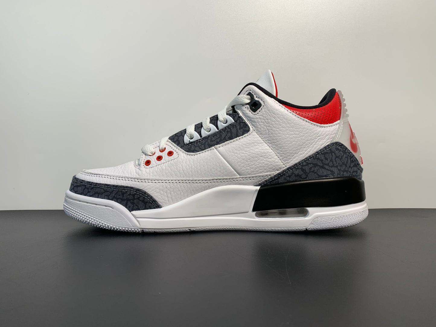 Air Jordan 3 SE DNM“Fire Red”