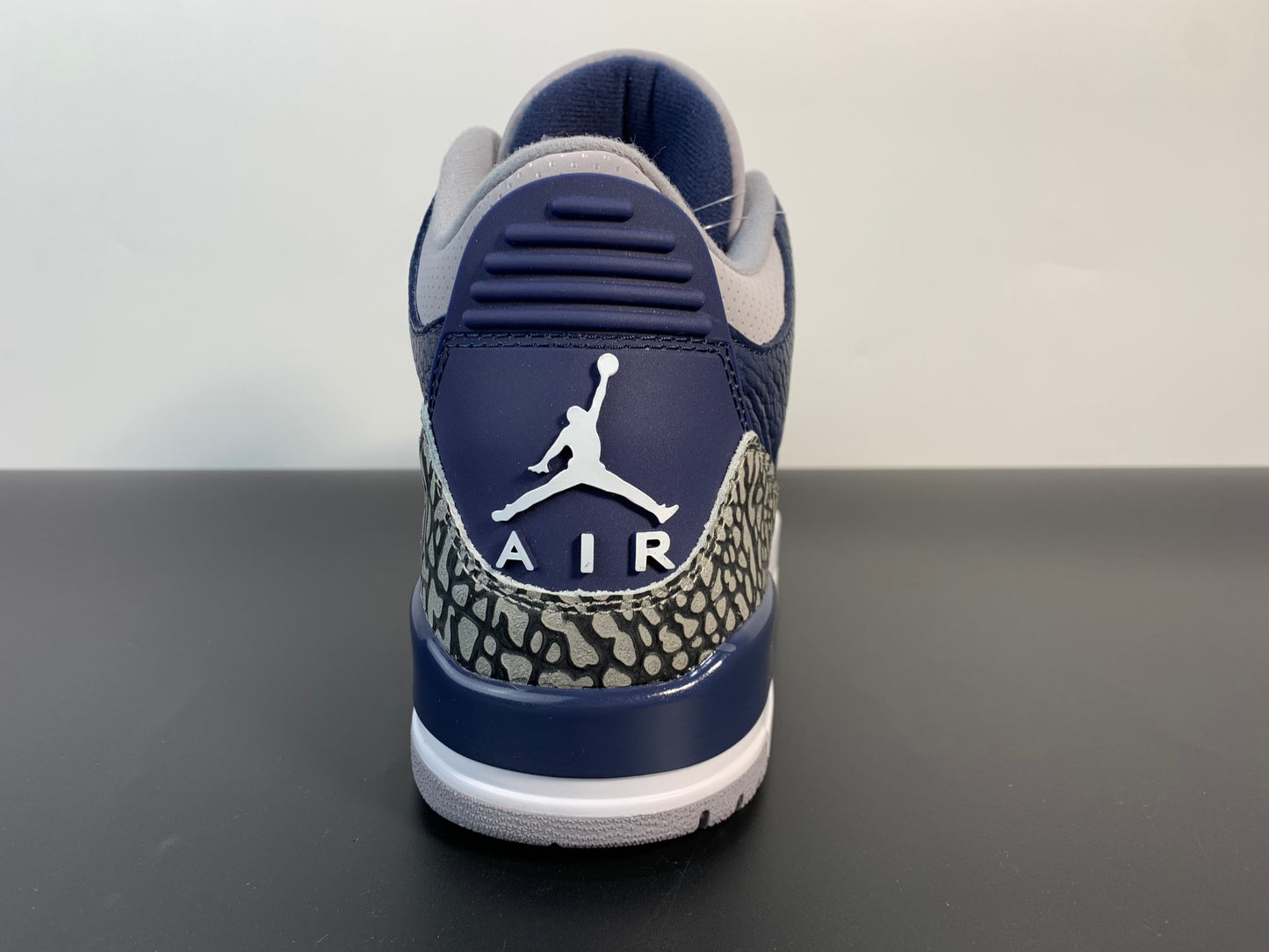 Air Jordan 3 Retro GEORGETOWN  CT8532-401