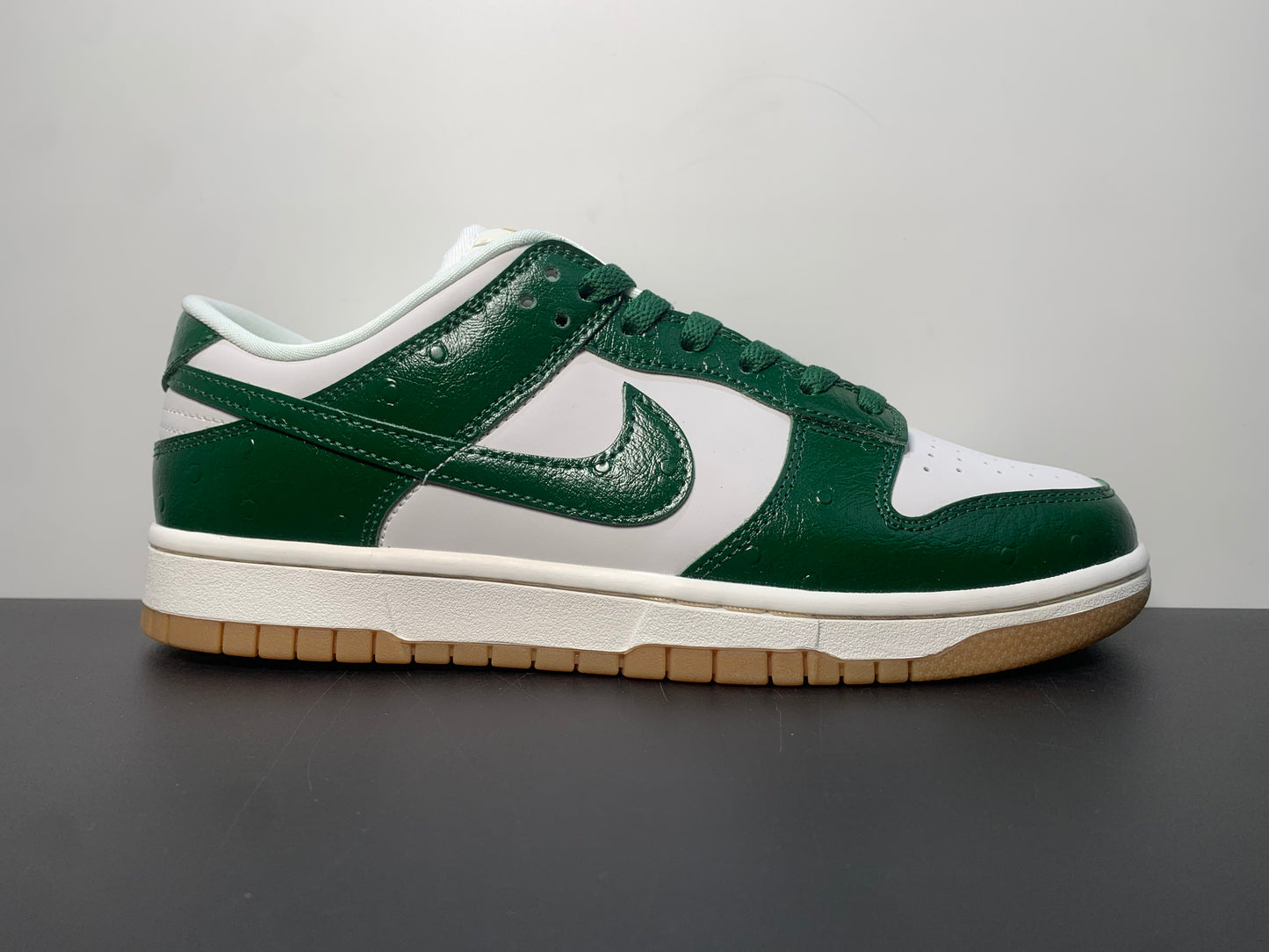 Nike Dunk Low LX WMNS Gorge Green