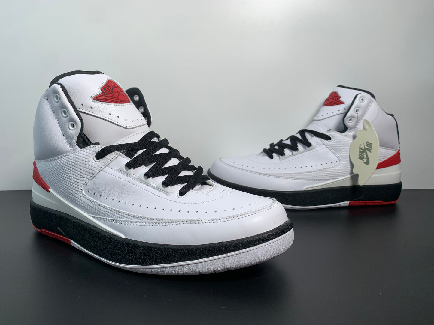 Air Jordan 2 OG “Chicago” DX2454-106