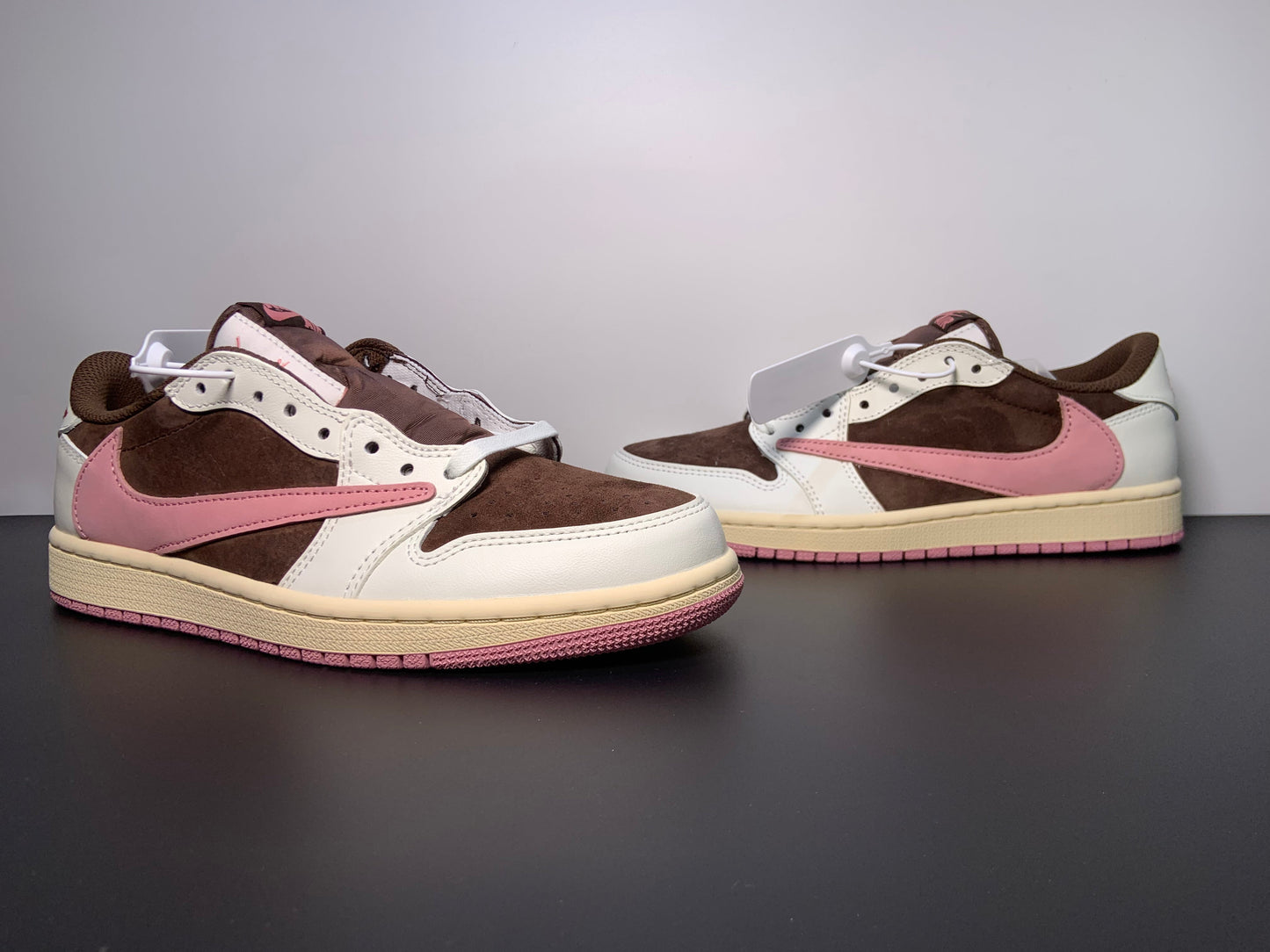 Travis Scott x Air Jordan 1 Low Dark Pony DZ4137-206