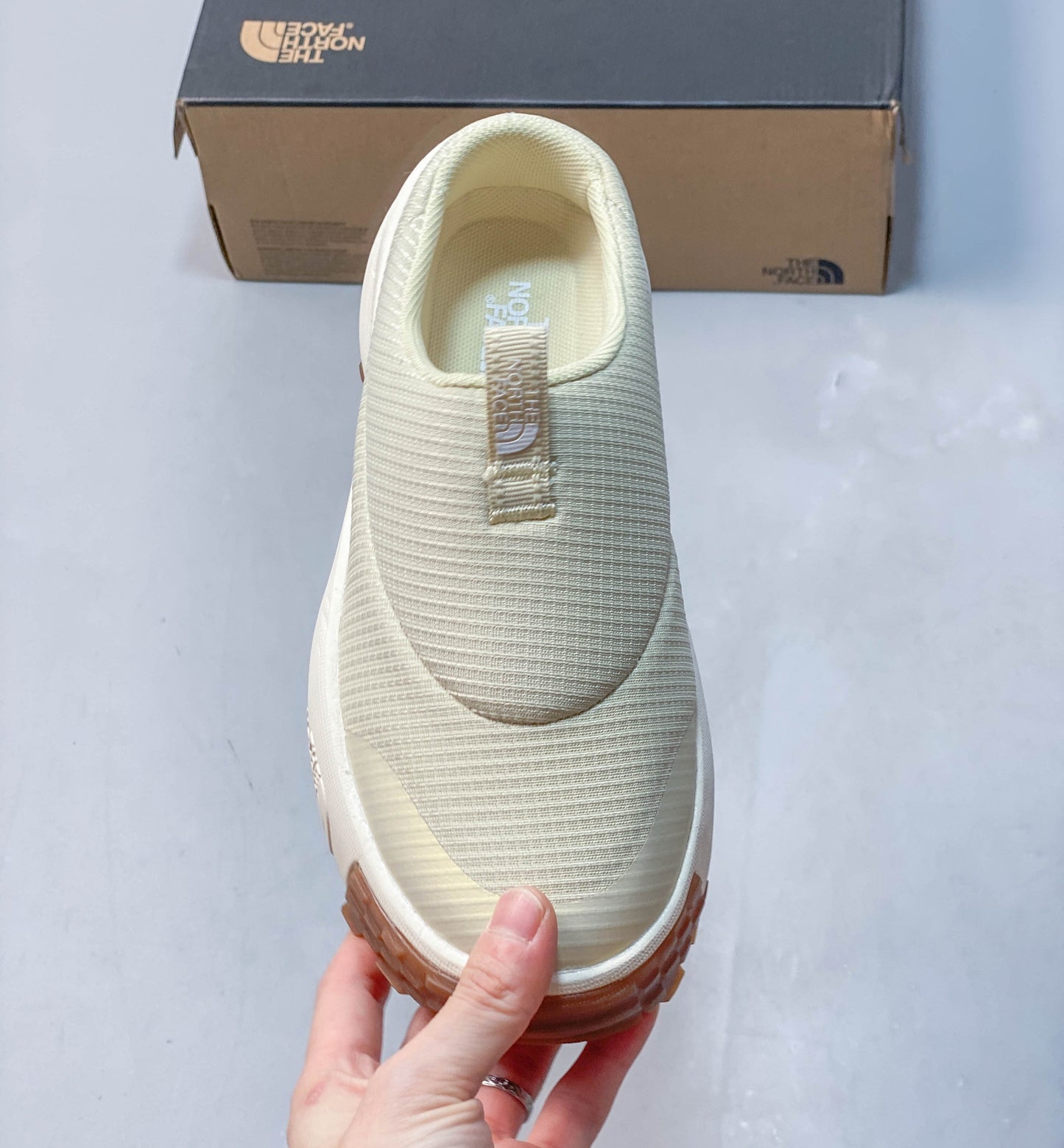 THE M THERMOBALL TRACTION MULE V  Beige NFOABA9BKY4-055