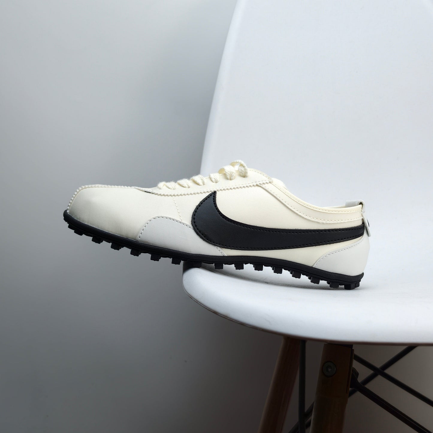 Jacquemus x Nike Jacumoon OG "Soft Pearl and Black"